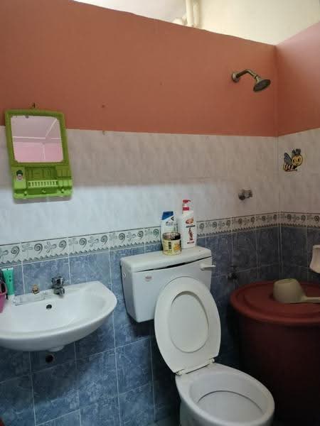 Rumah Teres 1-Tingkat untuk Dijual di Taman Garuda (Durian Tunggal) - Ys Ng - Bathroom - PropertyGuru.com.my