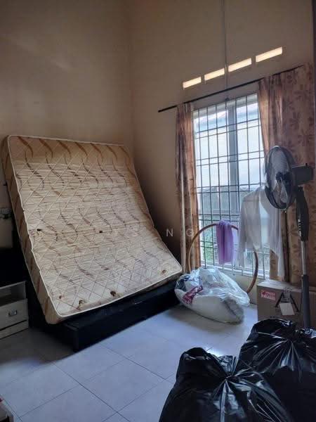 Rumah Teres 1-Tingkat untuk Dijual di Taman Garuda (Durian Tunggal) - Ys Ng - Bedroom - PropertyGuru.com.my