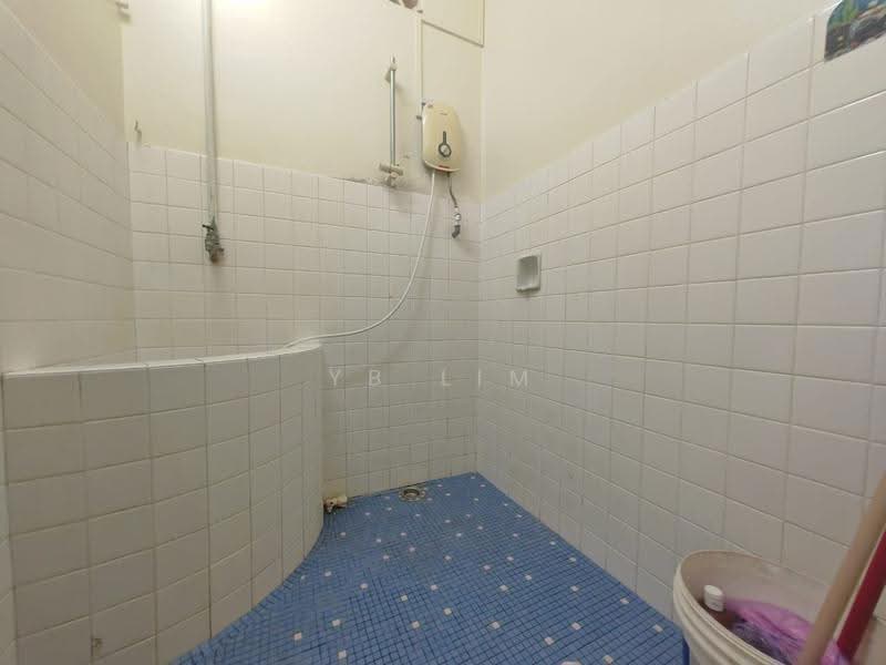 1-storey Terraced House for Sale in Kampung Lapan (Melaka City) - YB Lim - PropertyGuru.com.my