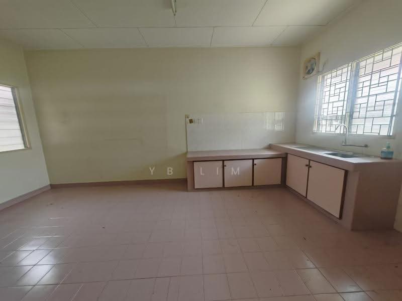 1-storey Terraced House for Sale in Kampung Lapan (Melaka City) - YB Lim - PropertyGuru.com.my