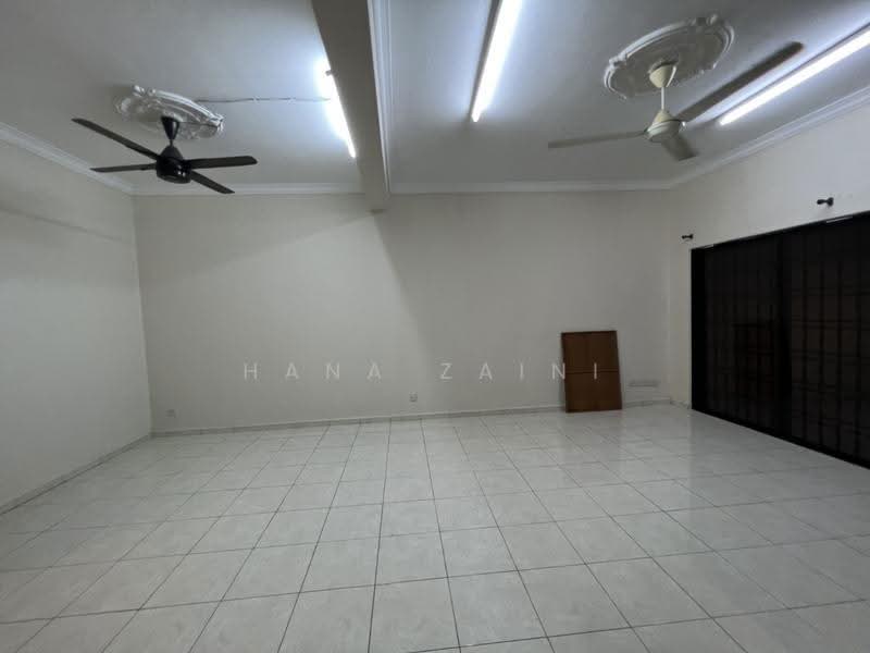 Rumah Teres 2-Tingkat untuk Dijual di Taman Desa Melati (Nilai) - Hana Zaini - PropertyGuru.com.my