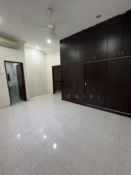 Rumah Teres 2-Tingkat untuk Dijual di Taman Desa Melati (Nilai) - Hana Zaini - Bedroom - PropertyGuru.com.my