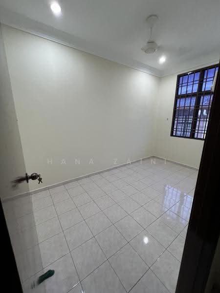 Rumah Teres 2-Tingkat untuk Dijual di Taman Desa Melati (Nilai) - Hana Zaini - PropertyGuru.com.my