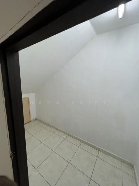 Rumah Teres 2-Tingkat untuk Dijual di Taman Desa Melati (Nilai) - Hana Zaini - PropertyGuru.com.my