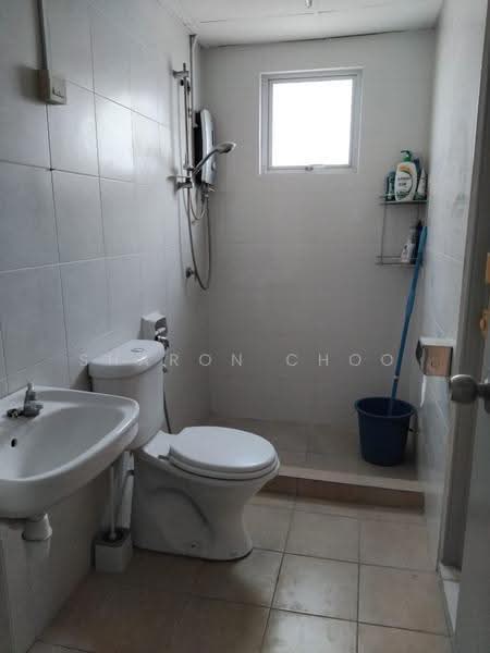 Kediaman Servis untuk Disewa di Main Place Residence - Sharon Choo - Bathroom - PropertyGuru.com.my