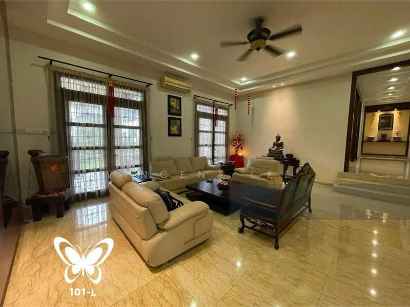 Bungalow House for Sale in Bukit Rimau (Shah Alam) - Vincent Lee - Living Room - PropertyGuru.com.my