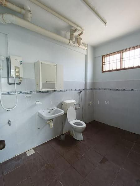 Apartment for Rent at Villa Bestari Apartment - William Lim - Bathroom - PropertyGuru.com.my
