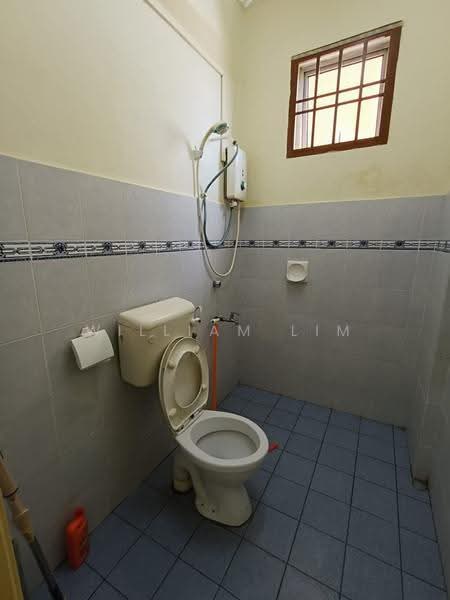 Apartment for Rent at Villa Bestari Apartment - William Lim - Bathroom - PropertyGuru.com.my