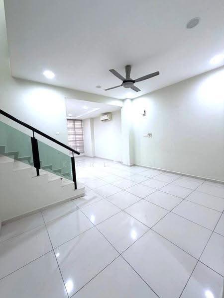 2-storey Terraced House for Sale in Taman Dato' Chellam (Ulu Tiram) - Karl Lim - Living Room - PropertyGuru.com.my