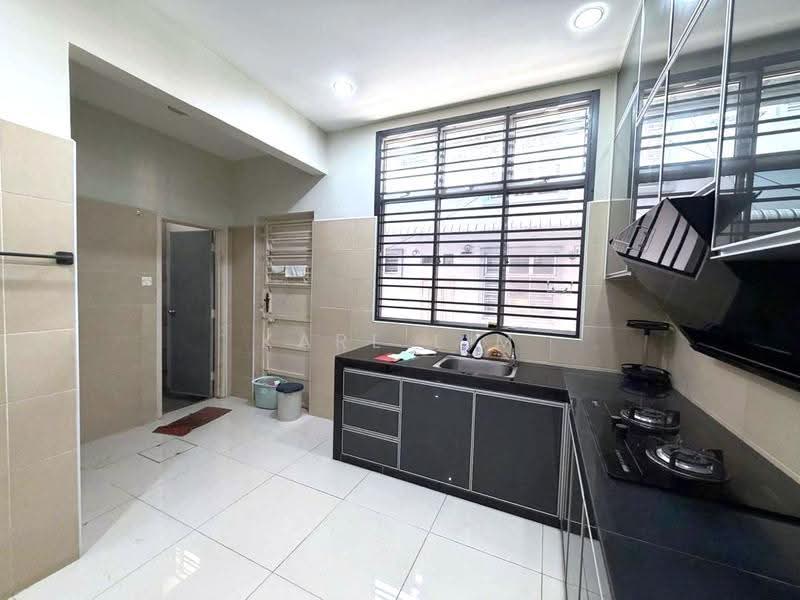 2-storey Terraced House for Sale in Taman Dato' Chellam (Ulu Tiram) - Karl Lim - Kitchen - PropertyGuru.com.my