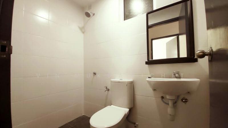 Kondominium untuk Disewa di Simfoni 2 - Vin Mukdawichit - Bathroom - PropertyGuru.com.my