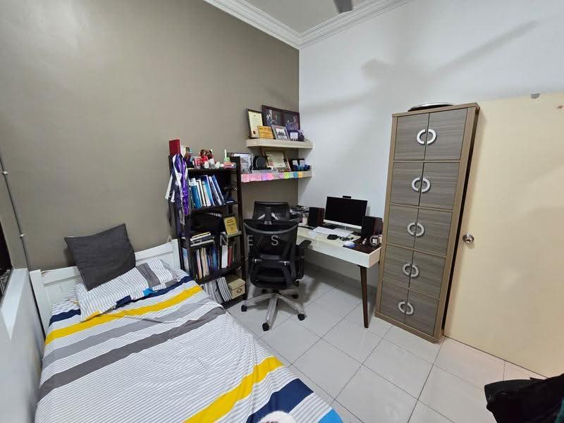 2-storey Terraced House for Sale in Saujana Rawang (Rawang) - Agnes Foo - Bedroom - PropertyGuru.com.my