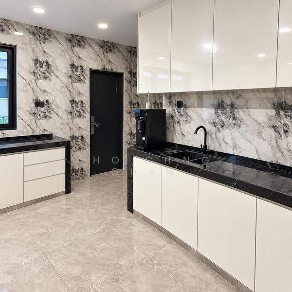 Rumah Teres 2-Tingkat untuk Dijual di Puchong (Selangor) - Kho Chng Guan - Kitchen - PropertyGuru.com.my