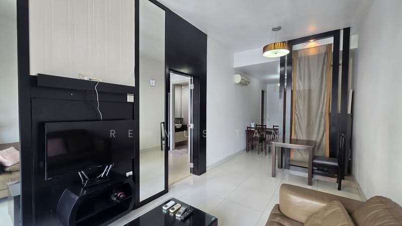 Kediaman Servis untuk Disewa di Marc Residence - Rehvus Tan - Living Room - PropertyGuru.com.my