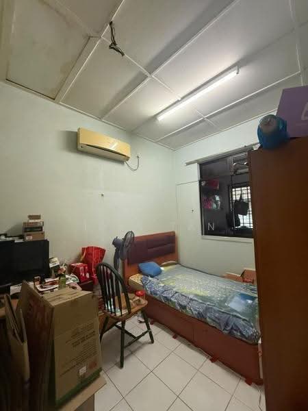1-storey Terraced House for Sale in Taman Perling (Perling) - Iden Tan - Bedroom - PropertyGuru.com.my