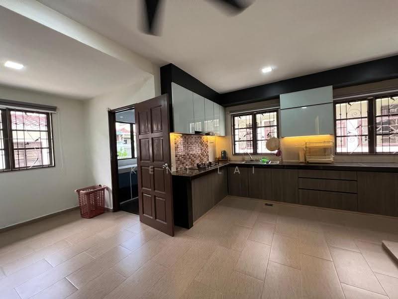 2-storey Terraced House for Sale in Bandar Kinrara Seksyen 6 (Bandar Kinrara) - Kent Lai - Kitchen - PropertyGuru.com.my