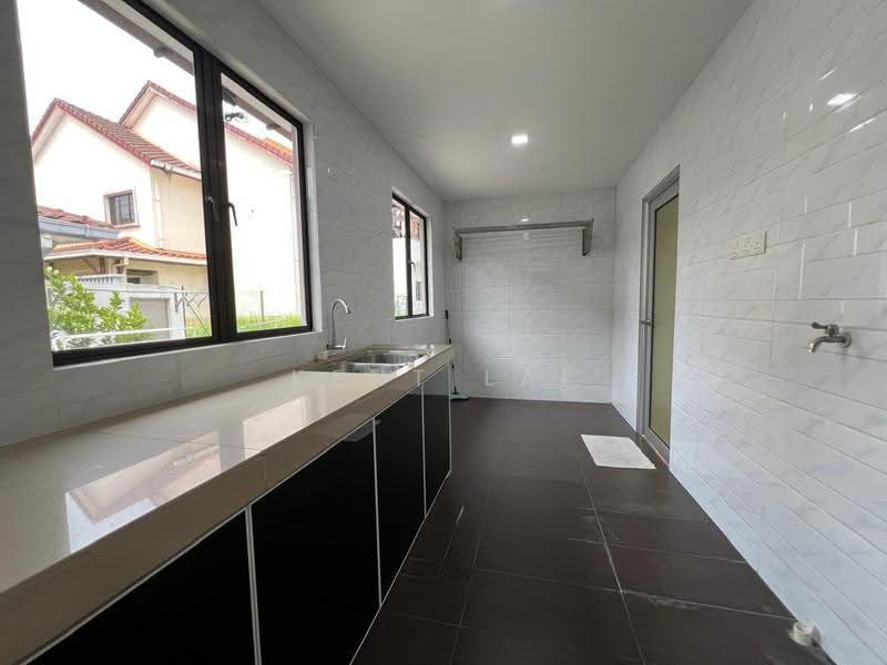 2-storey Terraced House for Sale in Bandar Kinrara Seksyen 6 (Bandar Kinrara) - Kent Lai - Kitchen - PropertyGuru.com.my