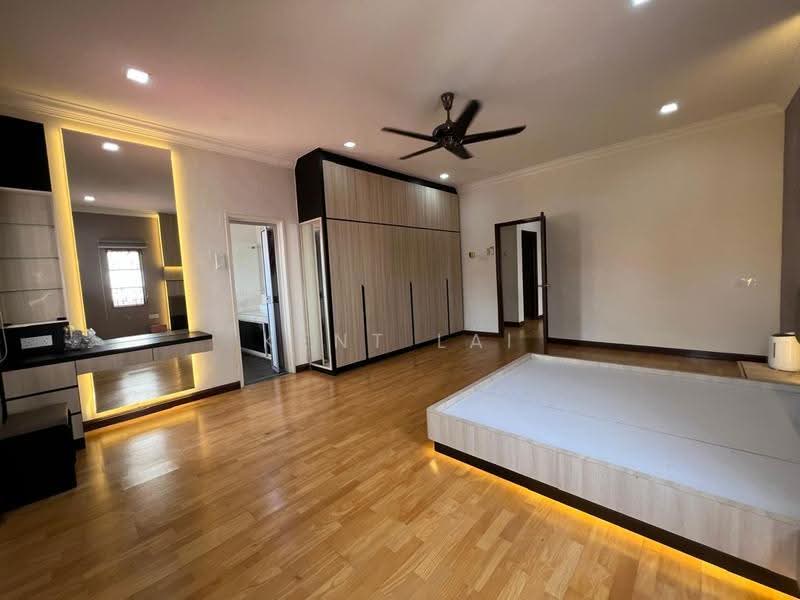 2-storey Terraced House for Sale in Bandar Kinrara Seksyen 6 (Bandar Kinrara) - Kent Lai - Bedroom - PropertyGuru.com.my