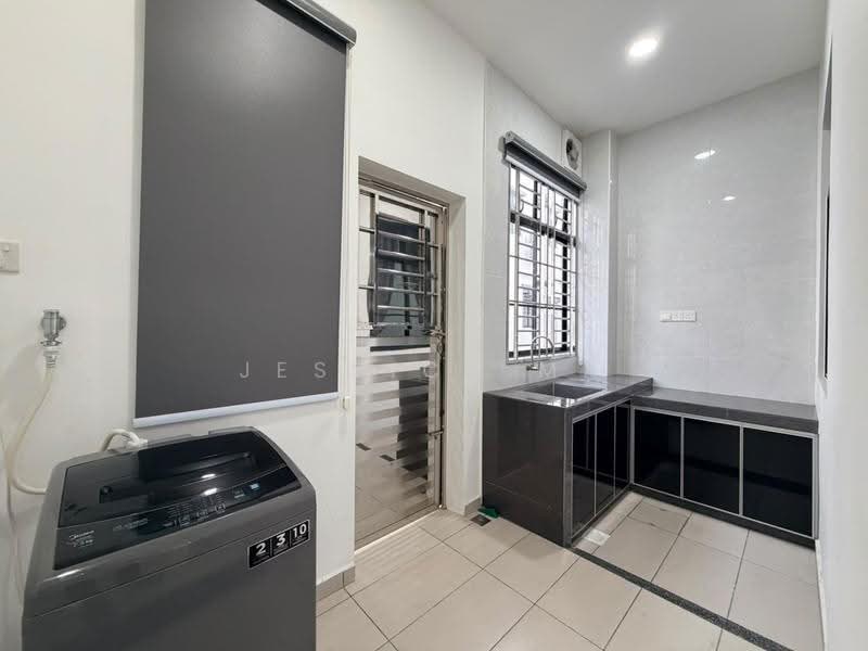 Rumah Teres 2-Tingkat untuk Disewa di Bukit Indah (Iskandar Puteri (Nusajaya)) - Jessica Ma - Kitchen - PropertyGuru.com.my