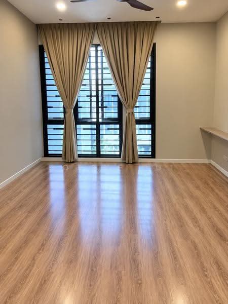 Rumah Teres 3-Tingkat untuk Dijual di Taman Puncak Jalil (Seri Kembangan) - Dorene Pui - Master bedroom - PropertyGuru.com.my