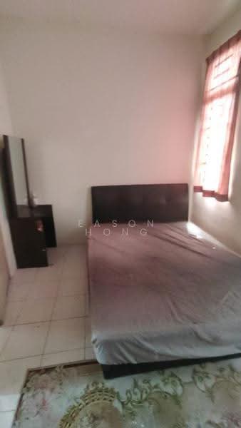 Rumah Teres 2-Tingkat untuk Disewa di Puchong (Selangor) - Eason Hong - Bedroom - PropertyGuru.com.my