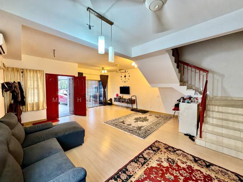 Rumah Teres 2-Tingkat untuk Dijual di Bandar Bukit Puchong 2 (Puchong) - Mohammad Din Majid - Living Room - PropertyGuru.com.my