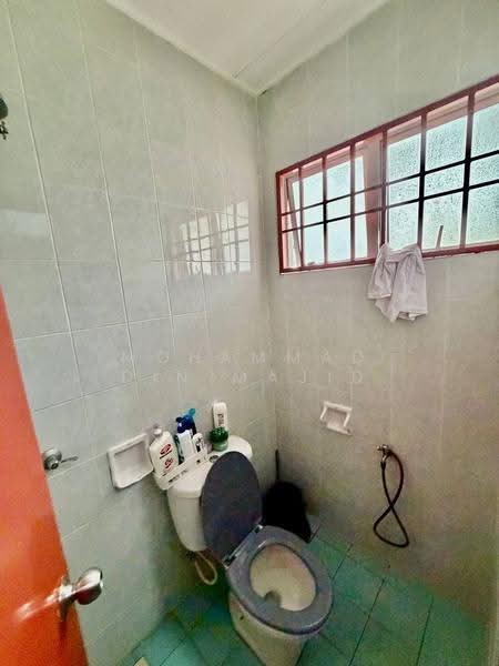 Rumah Teres 2-Tingkat untuk Dijual di Bandar Bukit Puchong 2 (Puchong) - Mohammad Din Majid - Bathroom - PropertyGuru.com.my