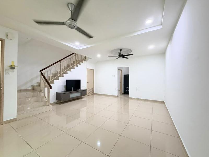 2-storey Terraced House for Sale in Taman Sri Pulai Perdana (Skudai) - Alice Goh - Living Room - PropertyGuru.com.my