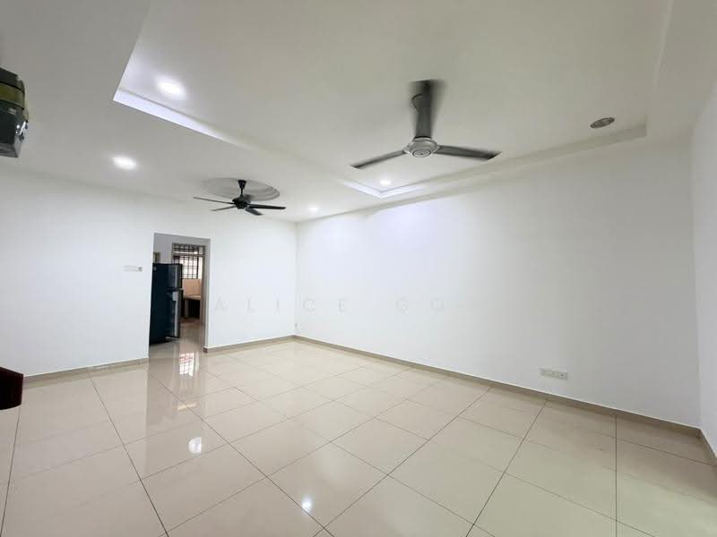 2-storey Terraced House for Sale in Taman Sri Pulai Perdana (Skudai) - Alice Goh - Living Room - PropertyGuru.com.my