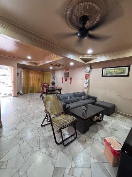 2-storey Terraced House for Sale in Kampung Raja Uda (Port Klang (Pelabuhan Klang)) - Joanne Pua - Living Room - PropertyGuru.com.my