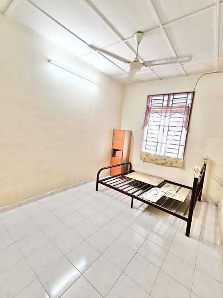 Rumah Teres 2-Tingkat untuk Dijual di Taman Pulai Indah (Johor Bahru) - Iden Tan - Bedroom - PropertyGuru.com.my