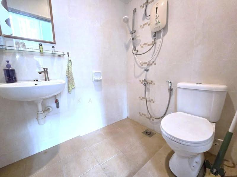 Rumah Teres 2-Tingkat untuk Dijual di Taman Ponderosa (Johor Bahru) - Karl Lim - Bathroom - PropertyGuru.com.my