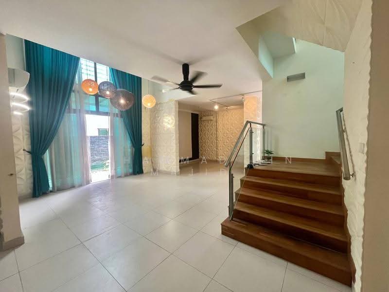 Rumah Berkembar untuk Dijual di Alam Impian (Shah Alam) - Mohammad Din Majid - Living Room - PropertyGuru.com.my