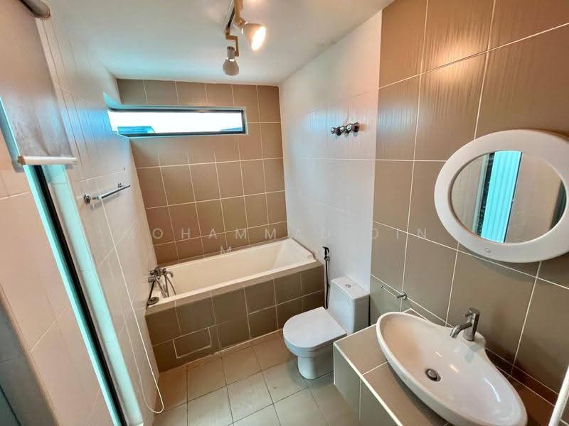 Rumah Berkembar untuk Dijual di Alam Impian (Shah Alam) - Mohammad Din Majid - PropertyGuru.com.my