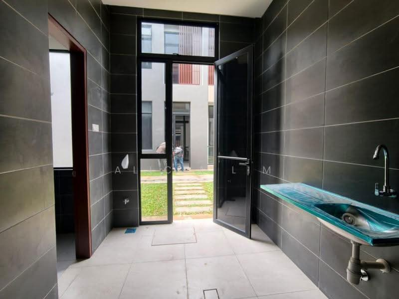 Rumah Teres 2-Tingkat untuk Dijual di Puteri Harbour (Iskandar Puteri (Nusajaya)) - Alicia Lim - Entrance - PropertyGuru.com.my