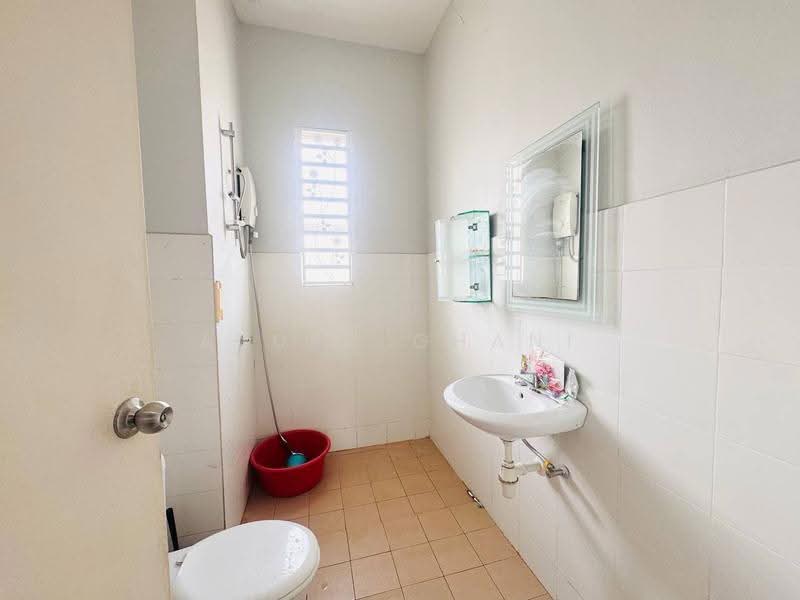 2-storey Terraced House for Sale in Sungai Dua (Penang) - Azura Ghani - Bathroom - PropertyGuru.com.my