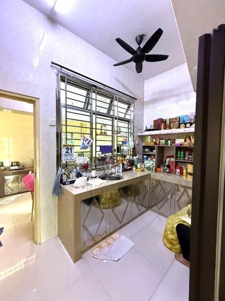 2-storey Terraced House for Sale in Taman Daya (Johor Bahru) - Karl Lim - Kitchen - PropertyGuru.com.my