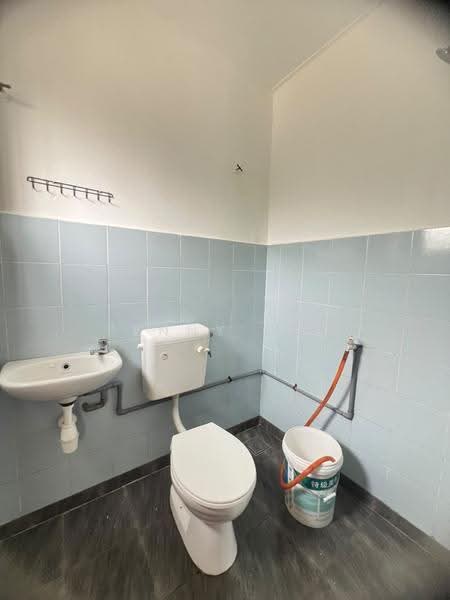 Rumah Teres 2-Tingkat untuk Disewa di Bandar Mahkota Cheras (Cheras) - Penny Loh - Bathroom - PropertyGuru.com.my