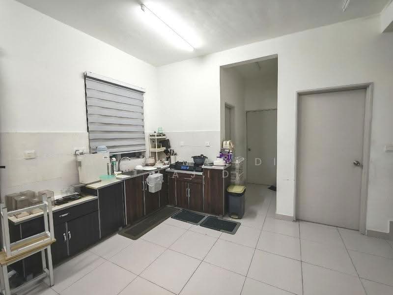 Semi-Detached House for Sale in Alam Suria (Puncak Alam) - Mohammad Din Majid - PropertyGuru.com.my