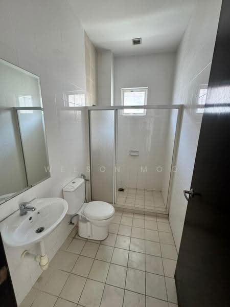 Semi-Detached House for Sale in Taman Kelab Ukay (Ulu Kelang) - Welson Moo - Bathroom - PropertyGuru.com.my