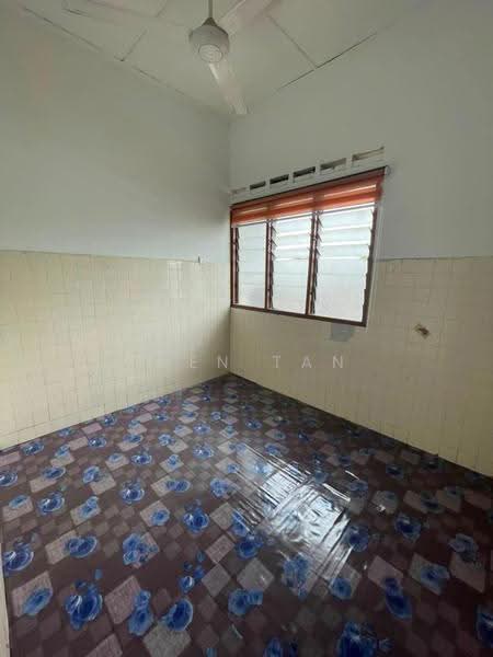 Kedai untuk Dijual di Taman Delima (Tebrau) - Iden Tan - Interior - PropertyGuru.com.my