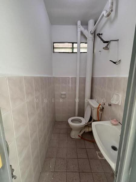 Apartment for Sale at Sinar Bukit Dumbar - Amber Wong - Bathroom - PropertyGuru.com.my