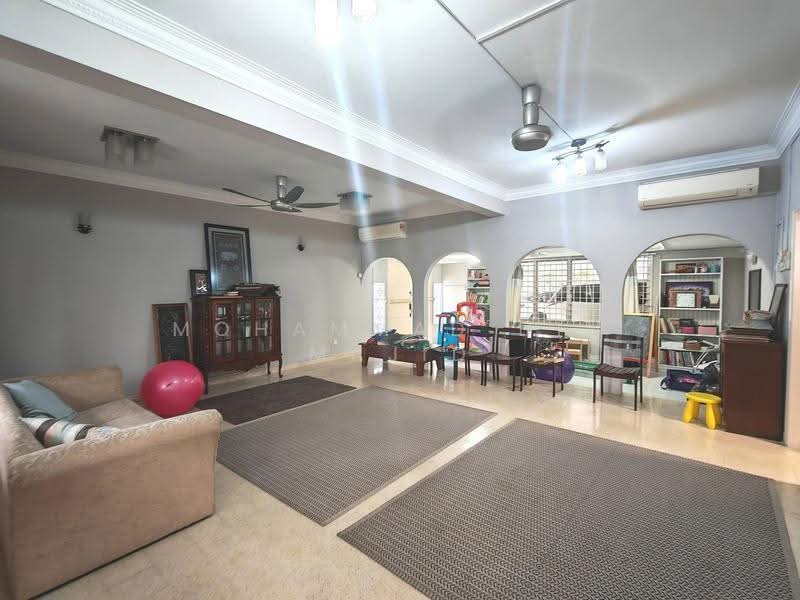 Rumah Banglo untuk Dijual di SS1 (Petaling Jaya) - Mohammad Din Majid - Living Room - PropertyGuru.com.my