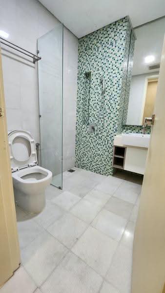 Kediaman Servis untuk Dijual di The Elements - Kevin Chen - Bathroom - PropertyGuru.com.my