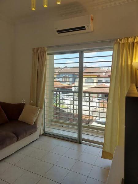 Rumah Teres 3-Tingkat untuk Disewa di Bandar Putra Permai (Seri Kembangan) - Cellest Chin - Living Room - PropertyGuru.com.my