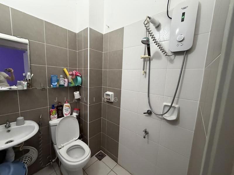 Rumah Teres 2-Tingkat untuk Dijual di Setia Eco Gardens (Gelang Patah) - Jialing Chua - Bathroom - PropertyGuru.com.my