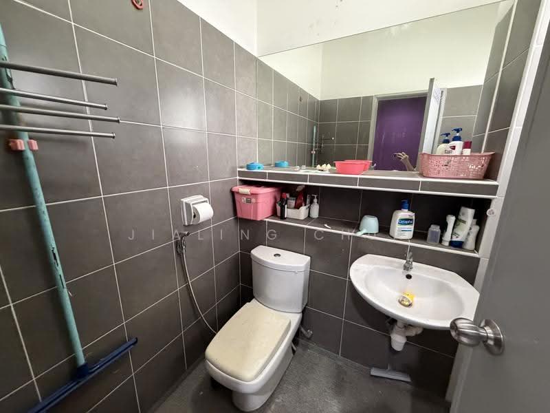 Rumah Teres 2-Tingkat untuk Dijual di Setia Eco Gardens (Gelang Patah) - Jialing Chua - Bathroom - PropertyGuru.com.my