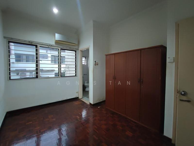 Rumah Teres 2-Tingkat untuk Disewa di Taman Desa (Kuala Lumpur) - Agnes Tan - Interior - PropertyGuru.com.my