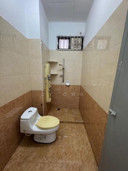 2-storey Terraced House for Sale in Raja Uda (Butterworth) - CY Ong - Bathroom - PropertyGuru.com.my