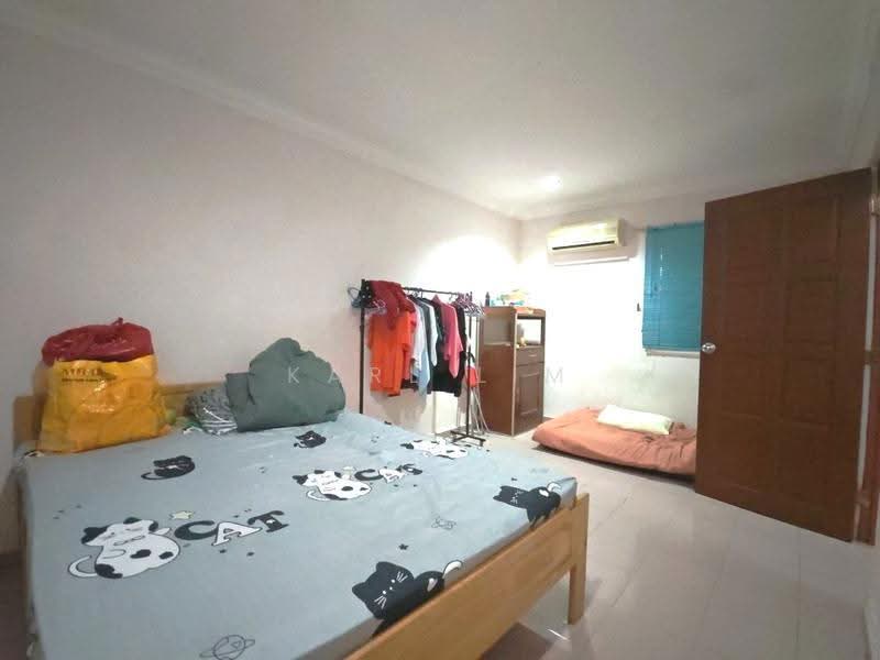 1-storey Terraced House for Sale in Taman Puteri Wangsa (Ulu Tiram) - Karl Lim - Bedroom - PropertyGuru.com.my